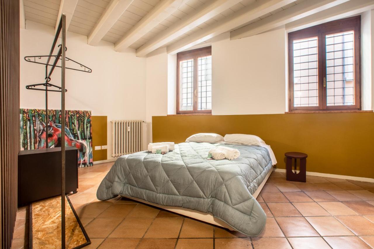 Arena, Center, Hospital - "The Yellow" Apartment Verona Exterior photo