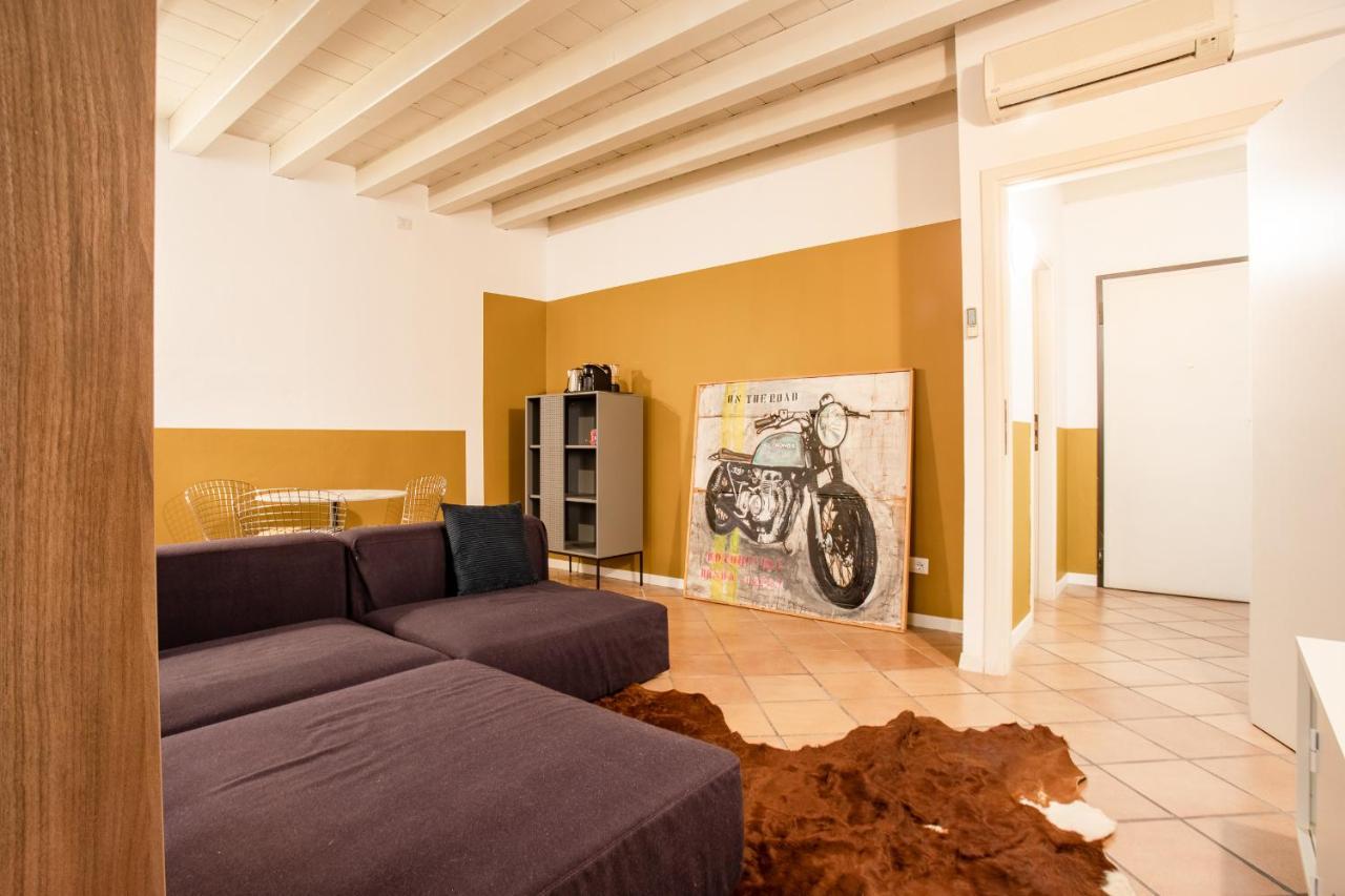 Arena, Center, Hospital - "The Yellow" Apartment Verona Exterior photo
